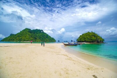 4 Islands Day Tour by Speed Boat from Ao Nang, Krabi - Stop 1: Tup Island sand bar—your best reason to book early