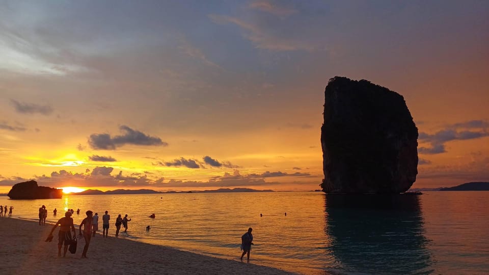 7 Islands sunset tour plus bioluminescent plankton + BBQ - Ko Poda: Break, BBQ, and the Sunset Moment