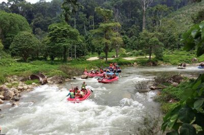 7km White Water Rafting Adventure Tour From Krabi - Wat Suwan Kuha (Monkey Cave Temple): The 15-Meter Reclining Buddha