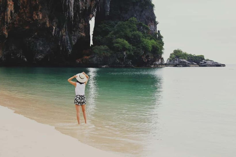 Ao Nang: Premium 4 Islands Snorkeling Tour by Speedboat - Snorkeling equipment and reef reality in Krabi