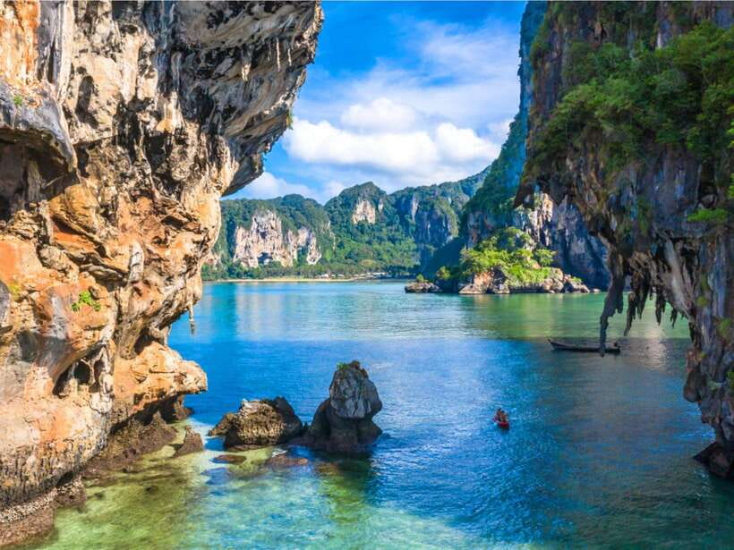 Ao Nang: Premium 4 Islands Snorkeling Tour by Speedboat - Value check: is $28 worth it for four islands and lunch?