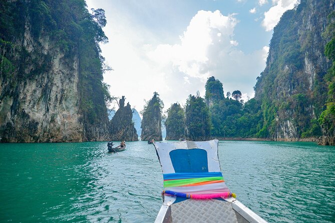 Cheow Lan Lake Adventure from Krabi with Cave and Floating Lunch - Floating lunch at Phupha Waree: when a meal becomes part of the scenery