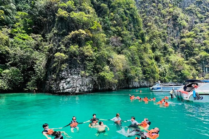 Early Bird Phi Phi 4 Islands by Speedboat 2 Trips in 1 Day - Price and value: what $81.38 really buys you
