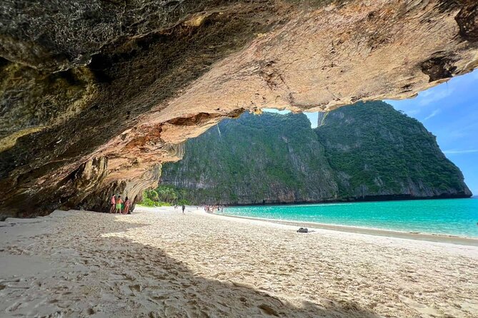 Early bird Phi Phi islands and 4 Islands by Speedboat Tour - Phi Phi Don: lunch plus real island-life walking time