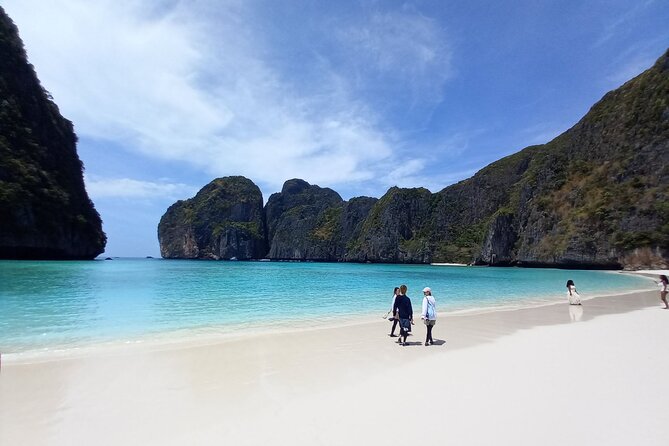 Early Bird Trip Phi Phi & 4 Islands–Premium Speedboat from Krabi - Pileh Bay (Blue Lagoon style): swim time and picture time