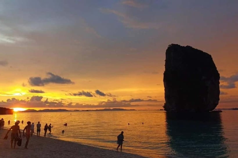 From Ao Nang Hong Island Longtail Cruise with Sunset Dinner - Secret Hong Lagoon: mangroves, calm channels, and tide expectations