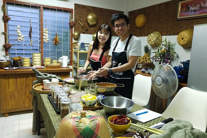 Home Style Family class with fruit carving and market tour - Logistics that can affect your comfort