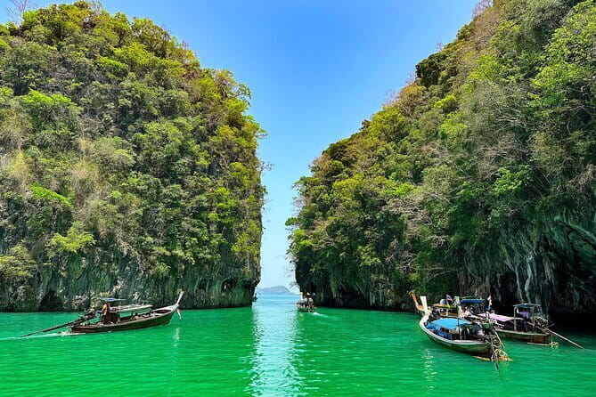 Hong Island Day Tour by Speedboat from Krabi - Crew, boat time, and group size: where the day can feel smooth or messy