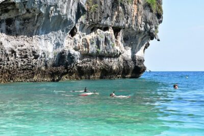 Hong Island Sunset Tour with Buffet Dinner & Night Snorkeling - The Hong Island viewpoint stop: when photos beat you to the punch