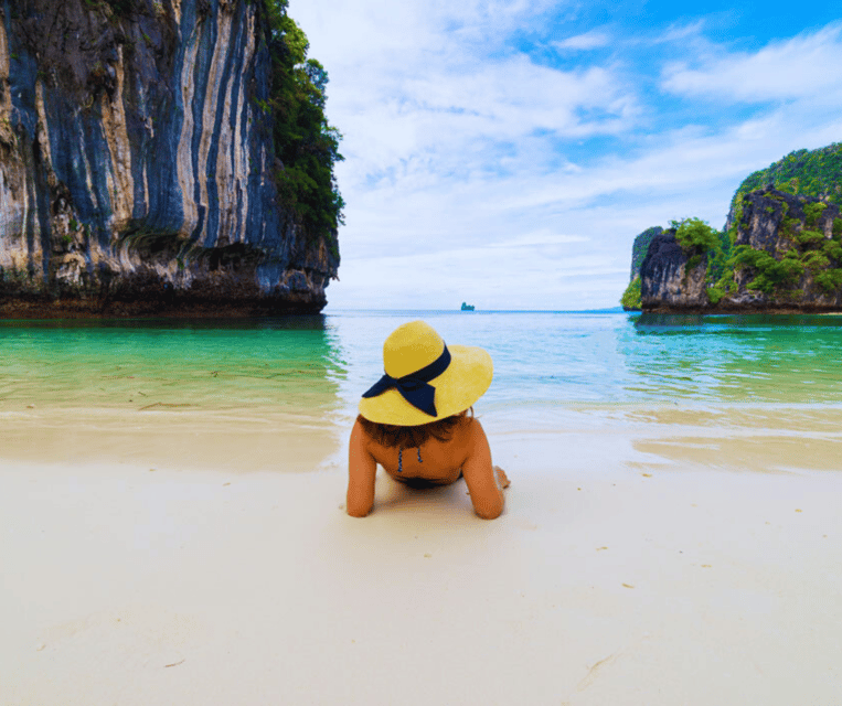 Hong Islands One Day Tour plus Panoramic View - Stop 4: Hong Island Beach Time Plus Snorkeling