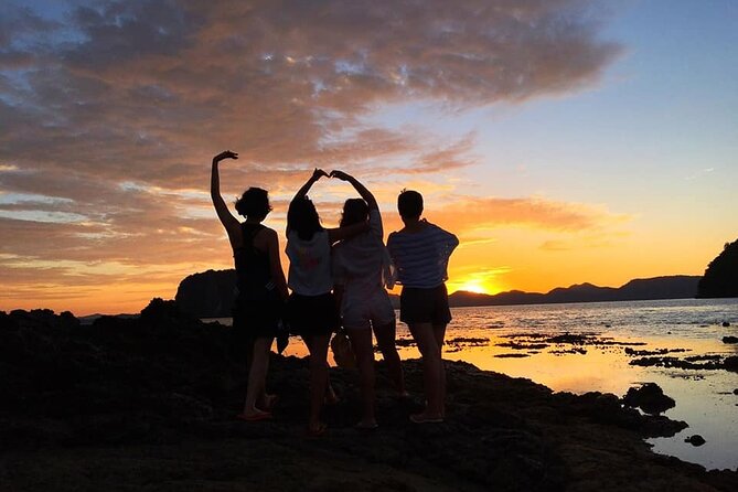 Hong Islands Sunset & Glow Plankton Night Trip from Krabi - Longtail boat and Hong Island Lagoon: the best way to see the area