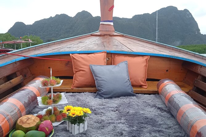 Koh Hong lagoon, Pakbia, Lading Islands by Longtail. - Why Koh Hong Lagoon feels special (Hong Island and its lagoon “room”)