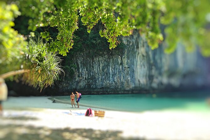 Koh Hong Private Tour from Krabi by Speedboat - Stop-by-stop: Koh Hong lagoon, Lao Lading, Rai sandbar time, and Koh Nok viewpoints