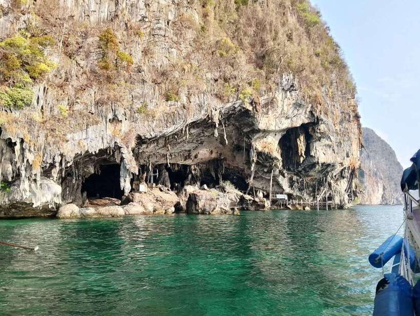 Koh Lanta: Tin's Speedboat Odyssey to Bamboo Island & Beyond - Monkey Bay as a tide-dependent photo stop