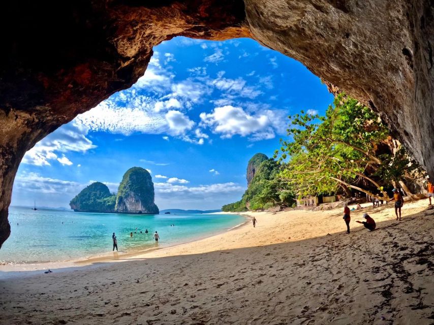 Krabi: 4 Islands Snorkeling Tour by Longtail Boat - Chicken Island (Koh Kai): the photo stop plus snorkeling behind the rocks