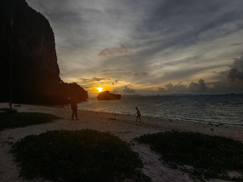 Krabi: 7 Island Sunset With BBQ & Plankton Speed Boat Tour - Getting to the Water: The 12:00 Pickup Setup