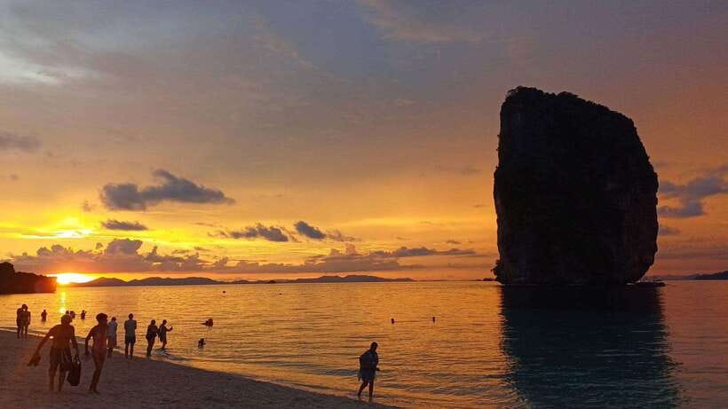 Krabi: 7 Islands Sunset Tour & BBQ & Bioluminescent Plankton - The Day’s Timeline: From Afternoon Pickup to Night Plankton