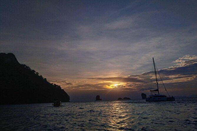 Krabi 7 Islands Sunset Tour with Bioluminescent Plankton + BBQ - The bioluminescent plankton swim: how to make the magic happen