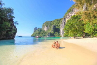 Krabi: Hong Islands Sunset, Bioluminescent Plankton and BBQ - Getting there: pickups, meeting point, and boat options