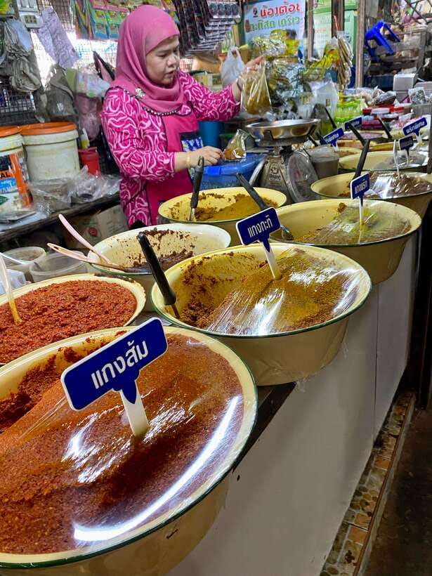Krabi: Morning Food Tour with Local Guide - River-Walk Dim Sum: Steamed Dumplings and Fluffy Buns
