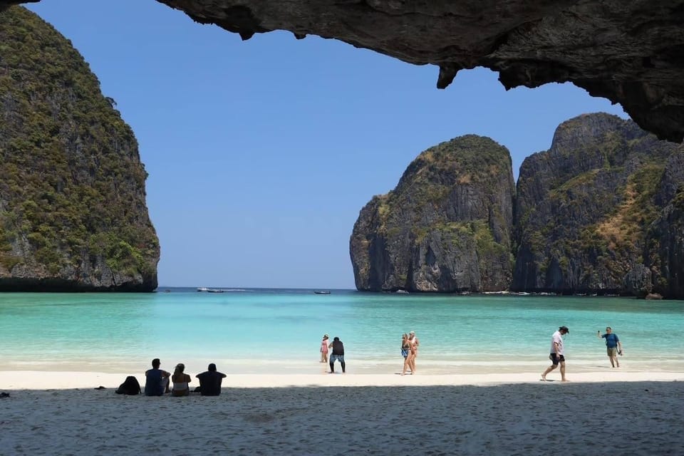 Krabi: Phi Phi Islands & Maya Bay Speedboat Tour with Lunch - The best moments are often the crew