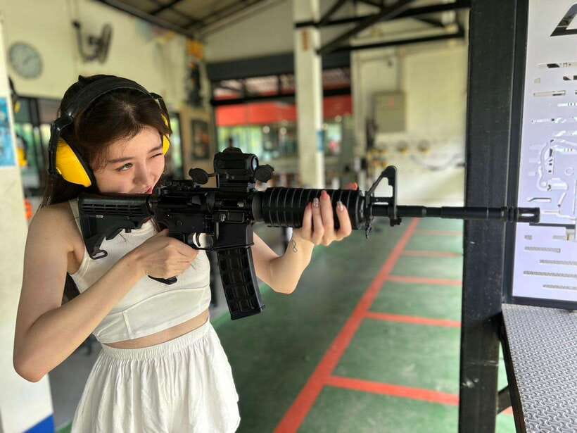 Krabi shooting range(.22 LRM4, .10 bullet) - Getting from Ao Nang to the range: pickup, breaks, and time on-site