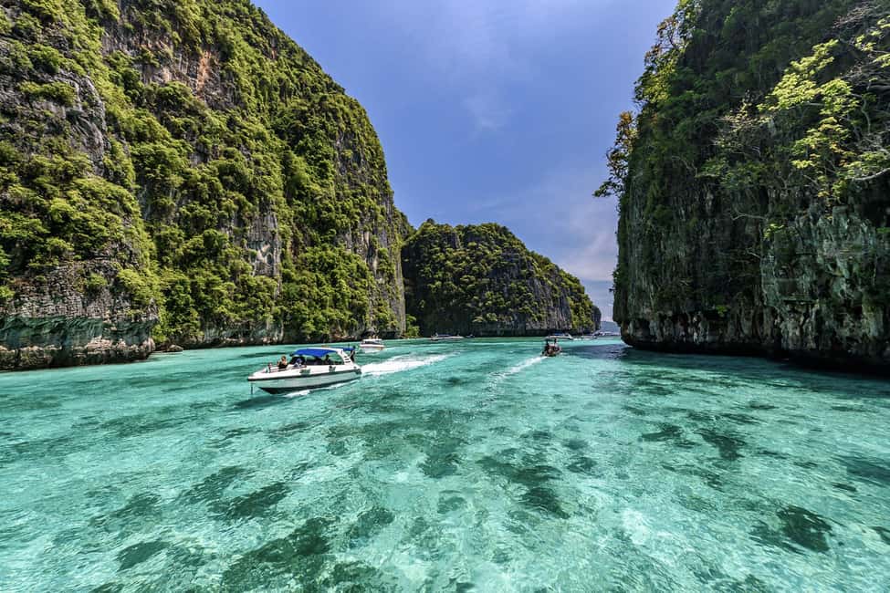 Krabi: Ultimate Phi Phi & Maya Bay Ascent by Speedboat - Maya Bay: famous viewpoints, and the rules that shape the experience