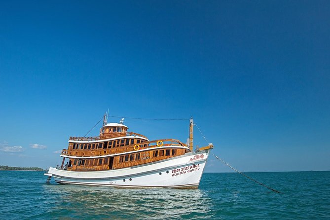 M/Y Lalida Sunset Dinner Cruise in Krabi - Why sunset is better from M/Y Lalida’s deck