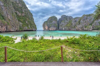 Phi Phi + 4 Islands Avoid the Crowds Tour From Krabi - Getting to the pier: pickups, meeting point, and what to expect