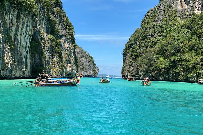 Phi Phi + 4 Islands Avoid the Crowds Tour From Krabi - Who should book this tour, and who should skip