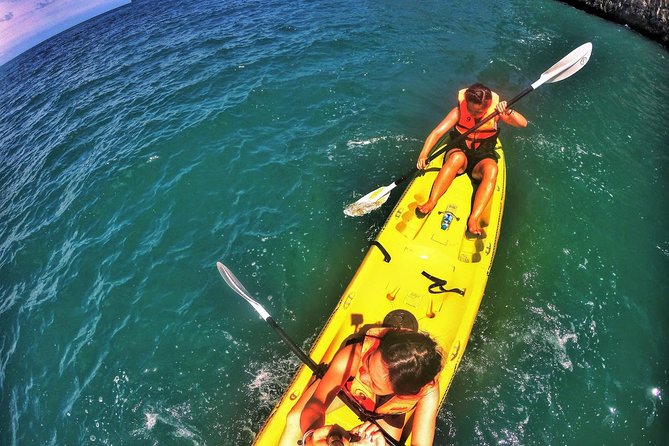 Small-Group Sea Kayaking at Hong Island from Krabi - Lunch on board: a real mid-day reset