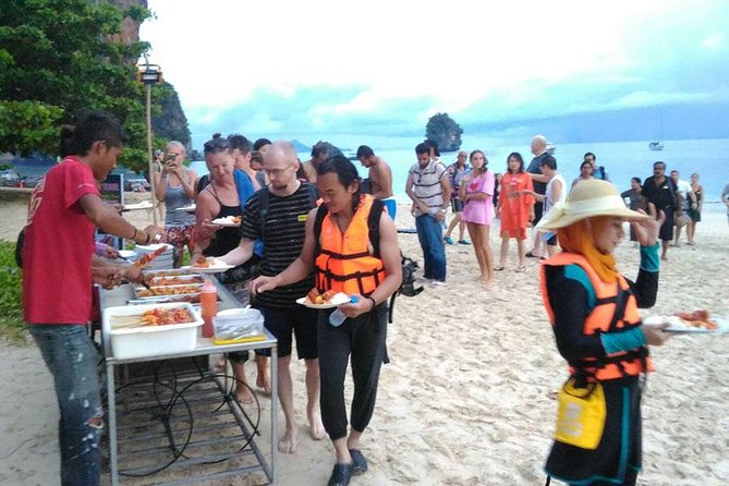 Snorkeling and Sunset to Krabi 7 Islands by Longtail Boat + Buffet BBQ Dinner - Night snorkeling in bioluminescence: the payoff and the practical tips
