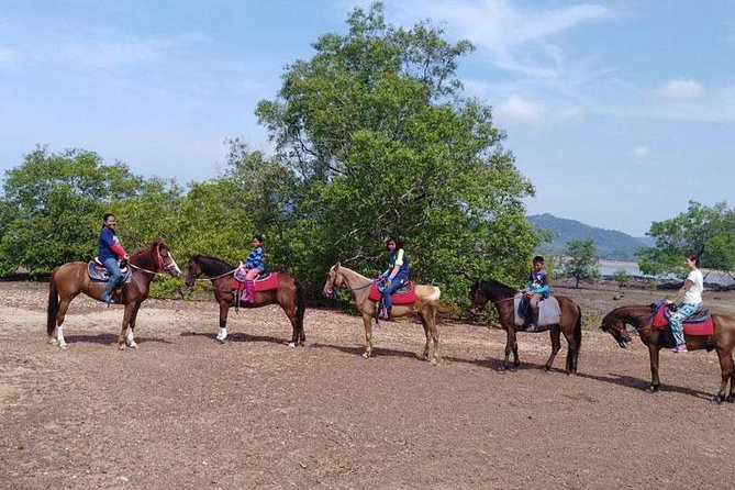 Sunset Horse Riding Tour at Ao Nam Mao Beach Krabi - Ao Nam Mao Beach at Golden Hour: What the Views Feel Like