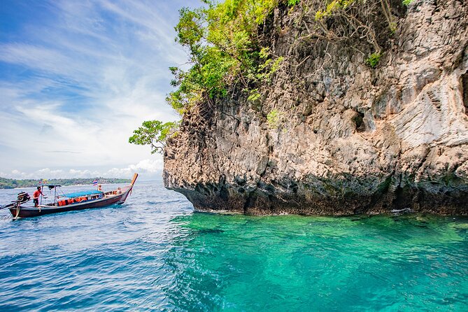 Wonderful Phi Phi Islands Snorkeling Tour from Krabi - Entering the Circuit: Bamboo Island for Sand Time and Clear Water
